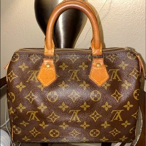 ❌Sold❌💯♥️Authentic Louis Vuitton Speedy 25